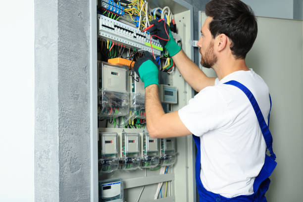 Best Circuit Breaker Repair  in Elgin, TX